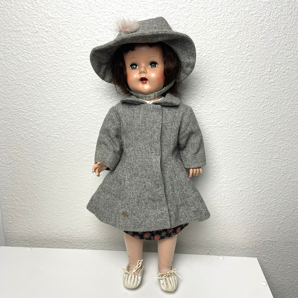 Vintage 1950s Hard Plastic 20" Girl‎ Doll Unmarked Sleep Eyes w/ Outfit